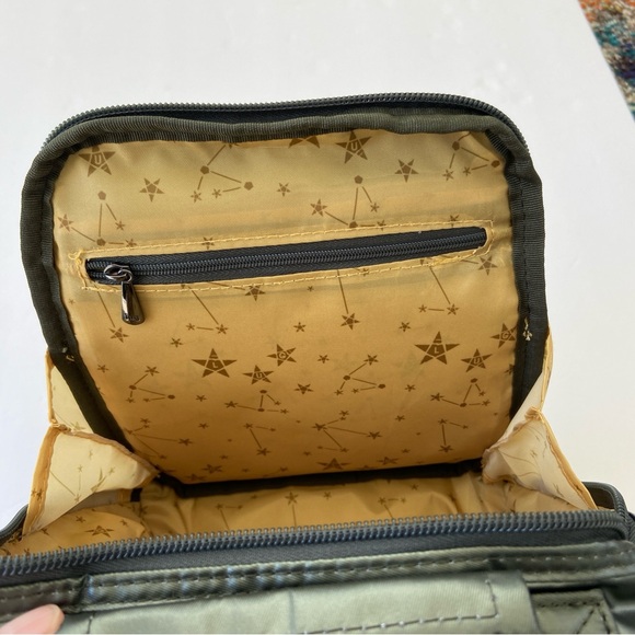 Lug Olive Green Flapper SE Crossbody Bag - NWT - Picture 7 of 13